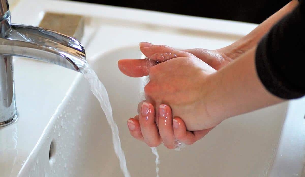 mycie rąk jako profilaktyka przeciwpasożytnicza