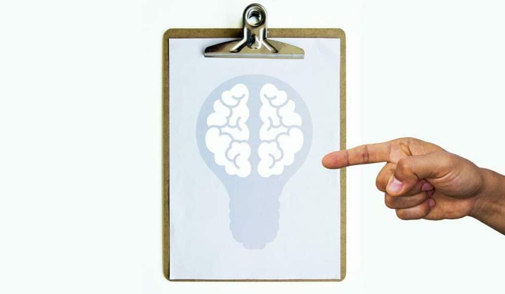 Co jest dobre na pamięć i koncentrację? Domowe sposoby, zioła, ćwiczenia i dieta mózg